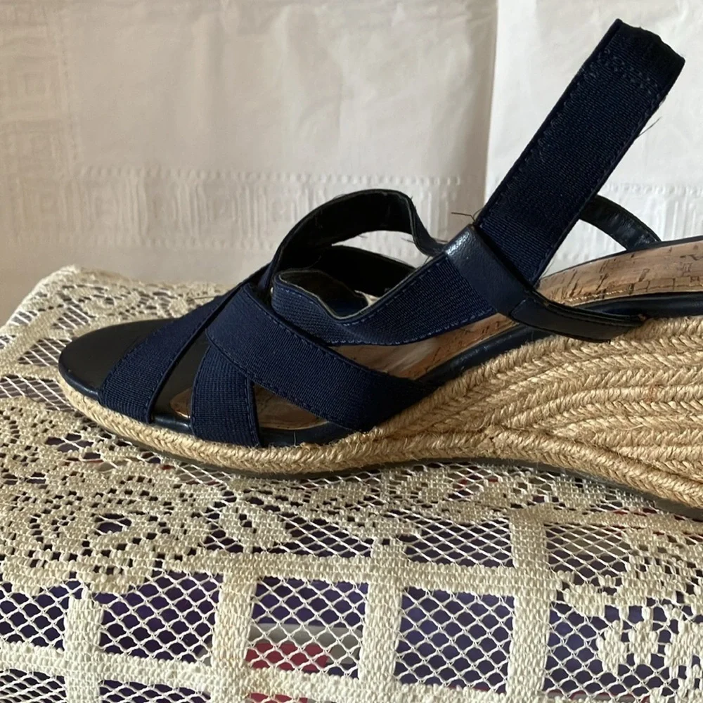 Merona Women’s Sz 10 Navy Blue Espadrille Wedge Sandals 3” Heel Ankle Strap GUC